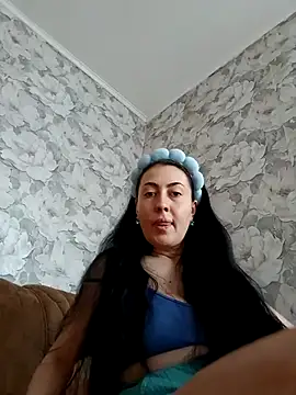 regina6125 online show from April 17, 5:09 am