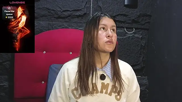 sara blue13 online show from June 3, 6:46 pm