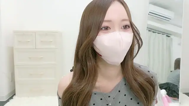 salachan v online show from April 2, 11:40 am