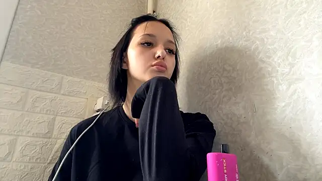 Naoomis online show from April 7, 4:47 am