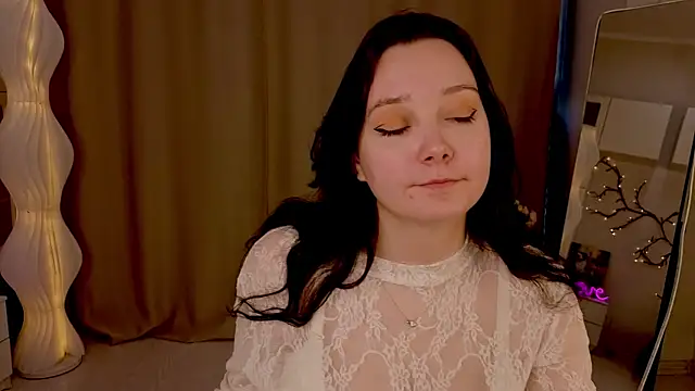 KaraNeagle online show from April 10, 6:30 am