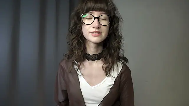 DellaLeck online show from March 27, 8:09 pm