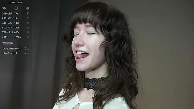 DellaLeck online show from April 5, 8:19 pm