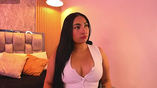 Sulay Kim online show from April 1, 7:22 pm