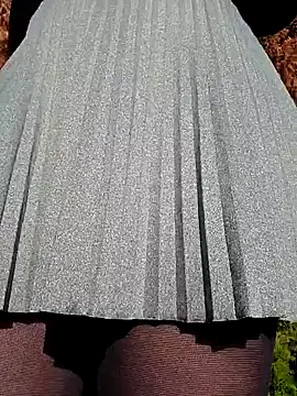 SellenaGomez online show from April 12, 3:04 pm