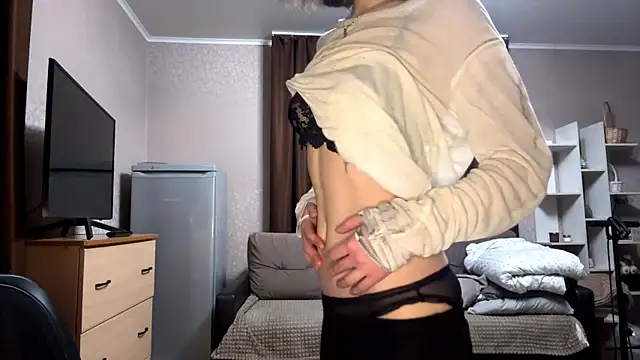 asunanue online show from April 10, 11:22 pm