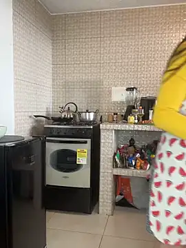 natashakinski online show from April 3, 7:23 pm