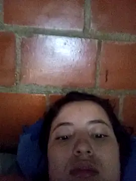 violetascottt online show from March 26, 9:05 pm