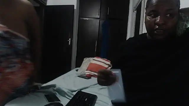 Lucia-boobs online show from April 14, 7:36 pm