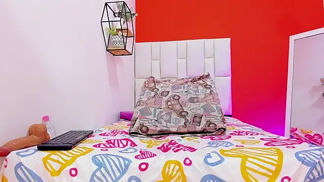 Curly temptation online show from April 15, 11:44 am