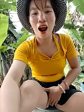 Ruby Lucy online show from March 25, 8:28 am