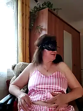 Chrismaturefrench online show from March 28, 4:28 pm