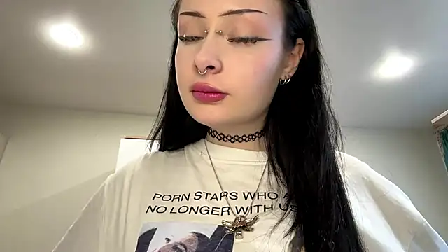 YoursinGoddes online show from March 31, 3:23 pm