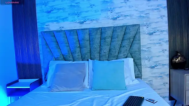 Snapshot of alissonvega chatting on March 23, 1:28 pm alissonvega online show from March 23, 1:28 pm