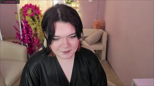 Sara Mour online show from April 1, 6:36 am