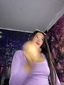 Itze Mua online show from March 27, 10:05 am