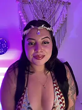 IvannaHot29 online show from August 3, 11:43 pm
