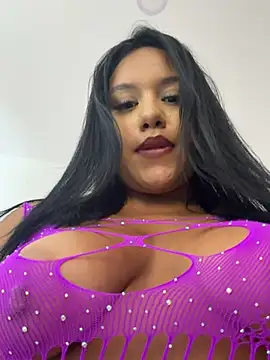 SHANNE     online show from June 2, 2:12 am