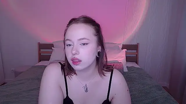 SelenaLily online show from April 1, 1:01 pm