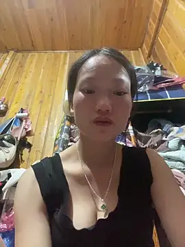 Jolinie online show from April 12, 1:36 pm