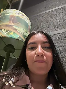 HaileyBiieber online show from April 13, 11:38 pm