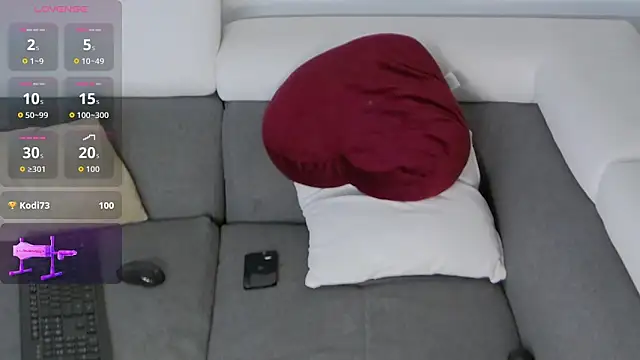 loveKyliee online show from March 29, 9:36 pm