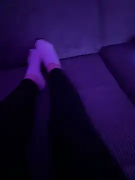 LilouPieds online show from June 6, 9:43 pm