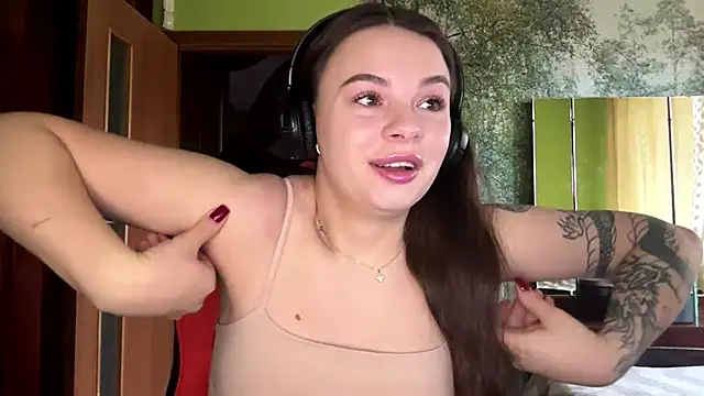 ThedaStrevell online show from April 16, 8:14 am