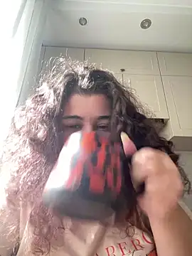 curly elise online show from April 20, 12:08 pm