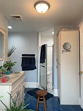 NataLee vault online show from March 25, 4:21 pm