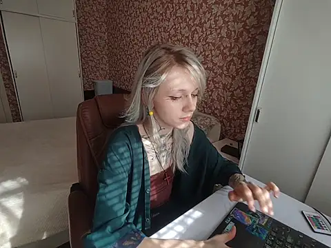 StijenaHunt online show from April 6, 6:47 am