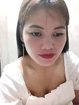 meg 06 online show from April 4, 1:54 pm