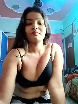 Jaspreet Kaur01 online show from March 24, 3:45 am