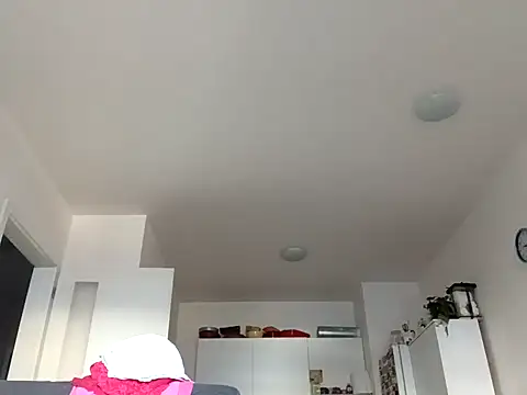 Jahudka47 online show from April 6, 7:20 am