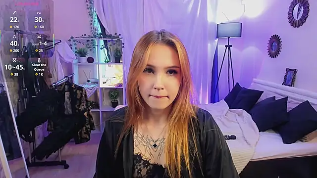 Lisa mano online show from April 8, 10:17 am