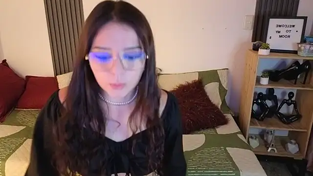 Evelyn Liss online show from April 14, 12:16 pm