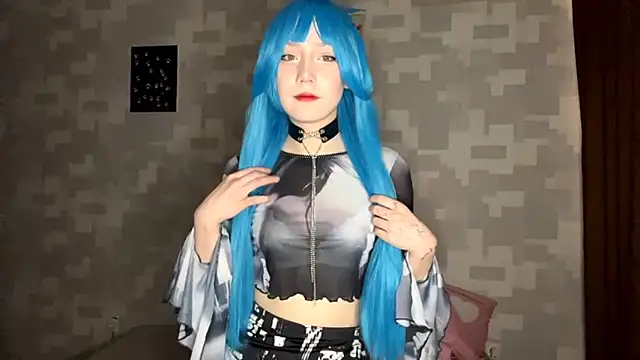 Love you Kim online show from April 11, 12:20 pm