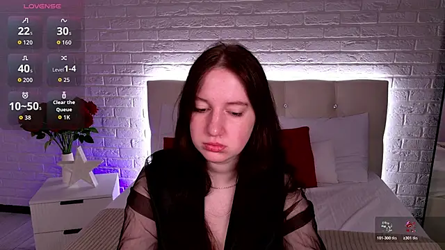 Elisabeth Binder online show from April 2, 3:37 am