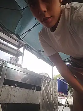 wet vika online show from April 12, 12:08 pm