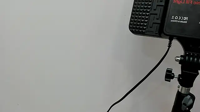 vannellope roberts online show from April 5, 1:54 pm