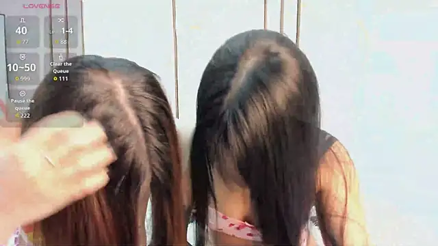 twodesiresary online show from April 10, 1:50 pm