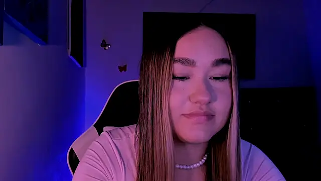 Soouuf  online show from April 16, 11:18 pm