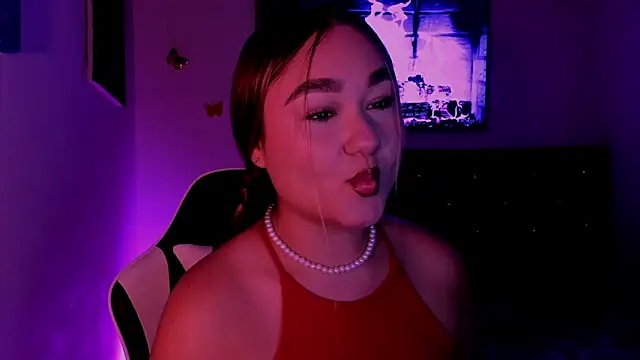 Soouuf  online show from April 10, 1:11 am