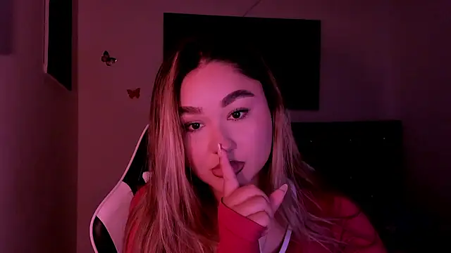 Soouuf  online show from April 14, 12:33 am