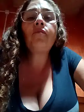 pechona online show from April 1, 1:06 am