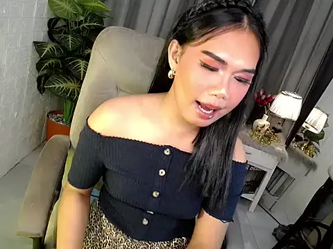 Yourgorgeousmarge online show from March 31, 2:44 am