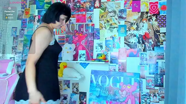 Amelia goth online show from April 3, 2:04 pm