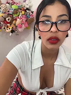Valerie-S online show from April 10, 1:39 pm