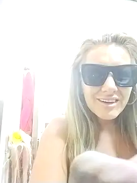 Exotic ParisX online show from April 12, 9:45 am