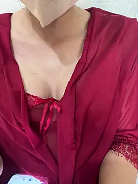 Amee  online show from April 8, 5:37 pm